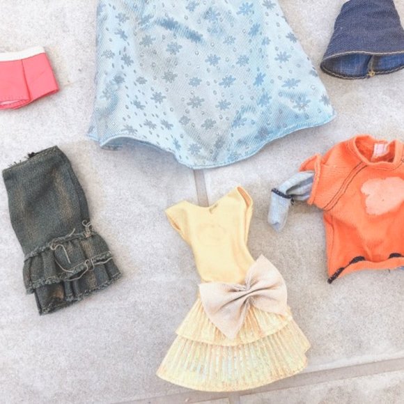 Rare Vintage Korean DOLL AND DOLL CLOTHES - Picture 4 of 8